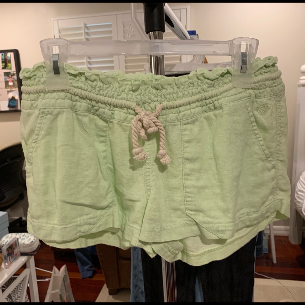 Roxy linen shorts